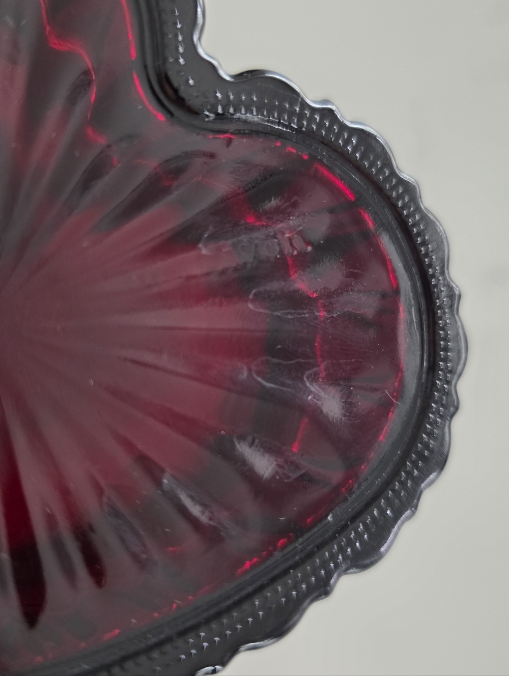Vintage avon 1876 cape cod Heart Shaped Trinket Box Royal Ruby Red Dish - Picture 4 of 6